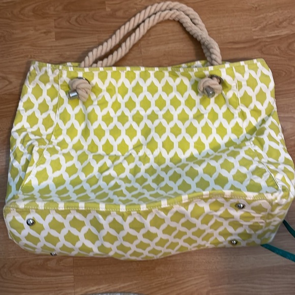 Huge Donna Dixon beach bag - Picture 2 of 6